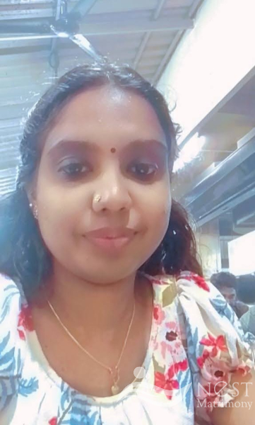 VIDHYA  V